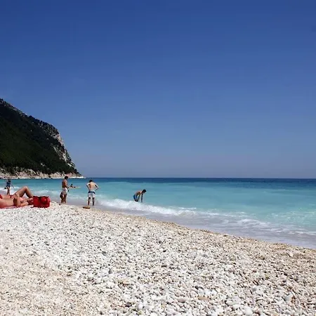 Villetta Singola Bilocale Con Giardino - - La Casetta Del Conero Semesterbostad